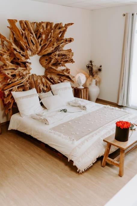 Suite De Charme Avec Jacuzzi Et Cabine Infrarouge Tubize Exterior foto